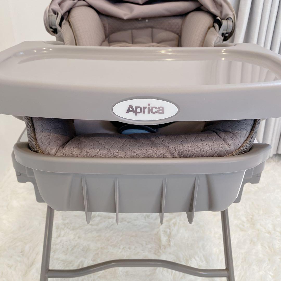 ✨極美品✨ Aprica ユラリズムオート プレミアム ムーンロック