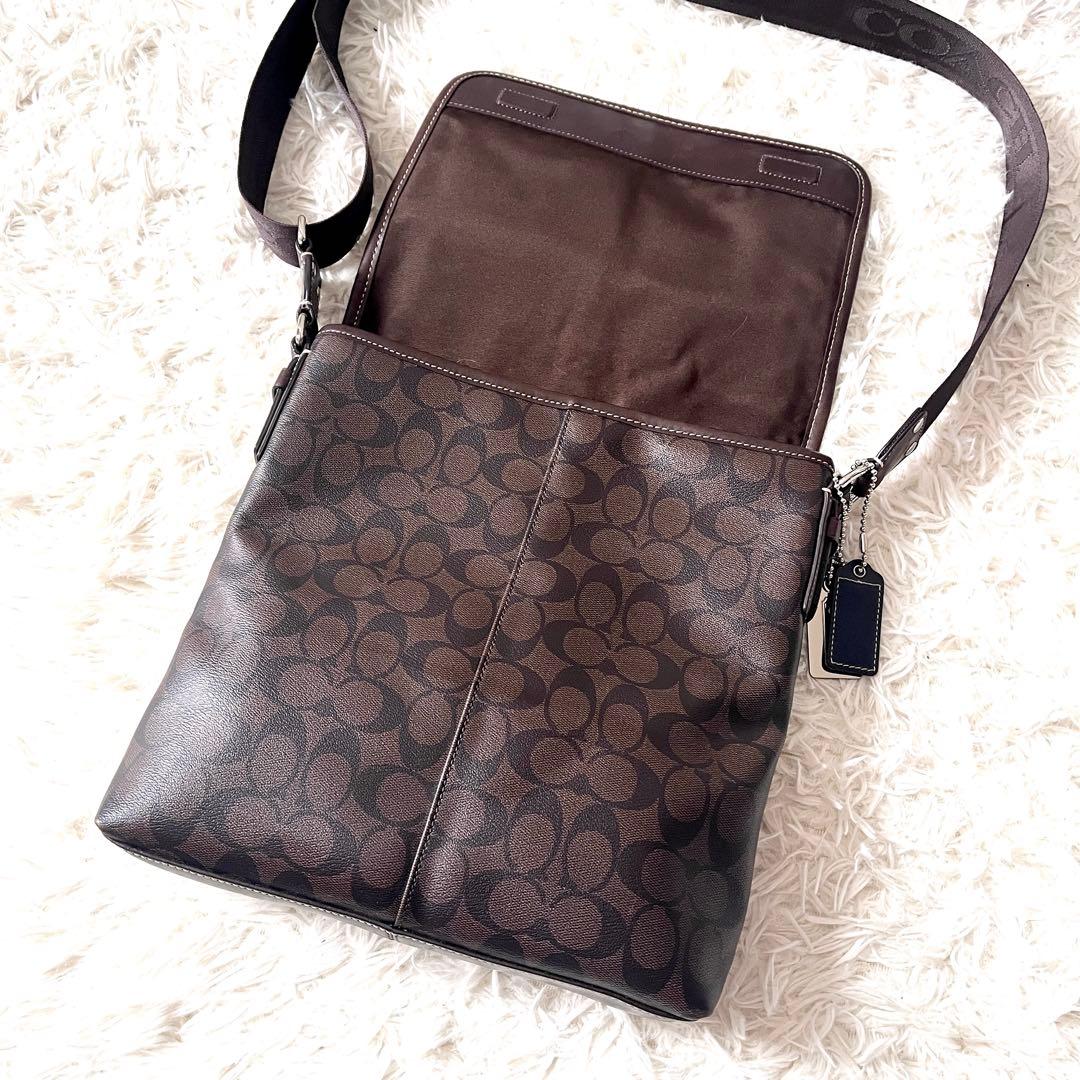 【美品】コーチ　ショルダーバッグ　シグネチャー　ヘリテージ　ブラウン　70333