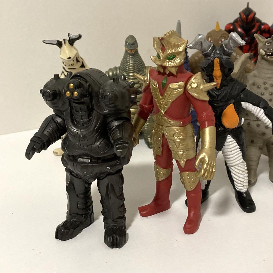 ウルトラマン ソフビ まとめ売り ミニソフビ 12体 怪獣