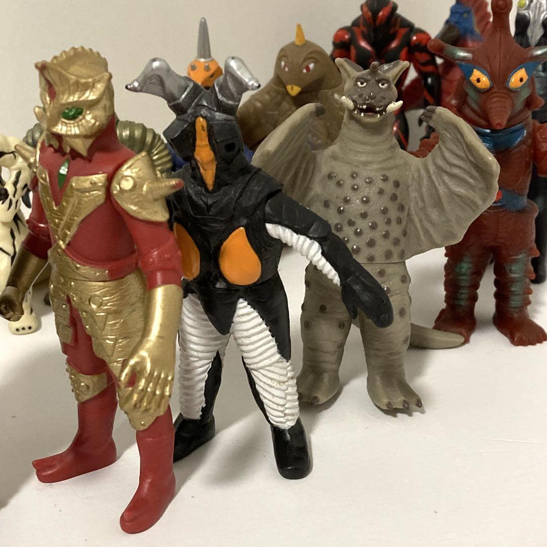 ウルトラマン ソフビ まとめ売り ミニソフビ 12体 怪獣