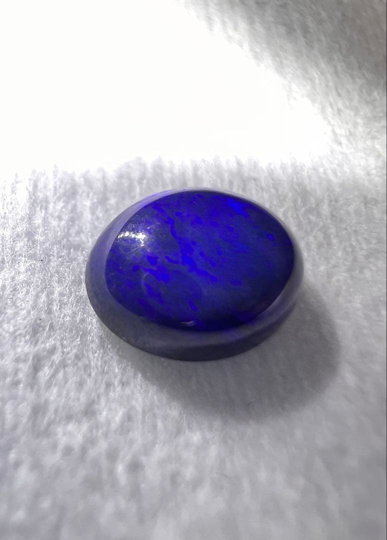 オーストラリア産 天然ブラックオパール1.465ct カボションルース