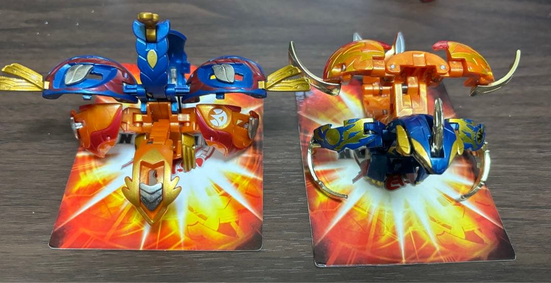 爆丸 轟ガリュウ 瞬ホルス