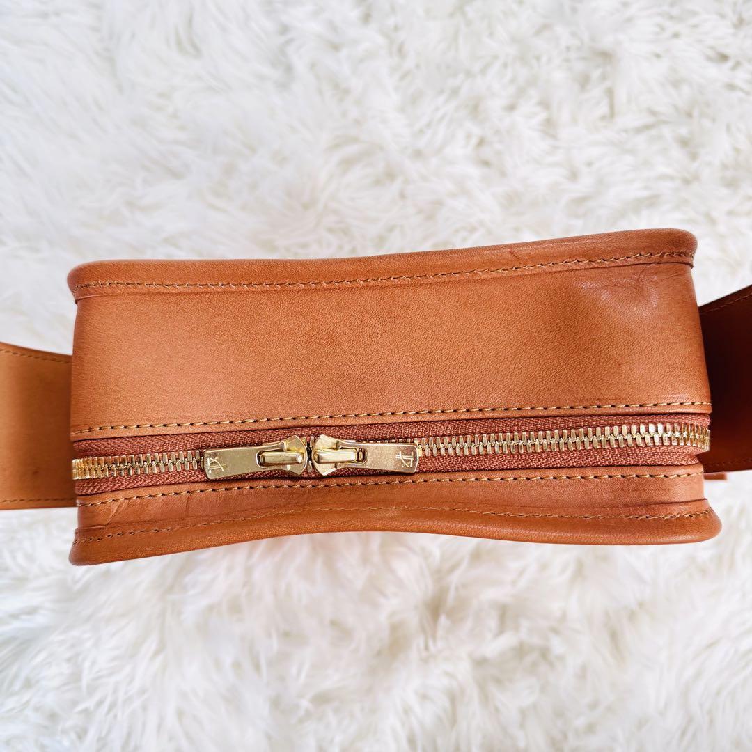 【美品】 LIFESTYLIST 三浦大地 コラボ　レザー　ショルダーバッグ