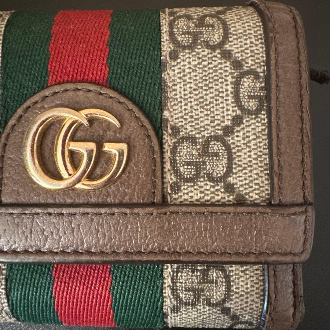 GUCCI 三つ折り財布 GGロゴ