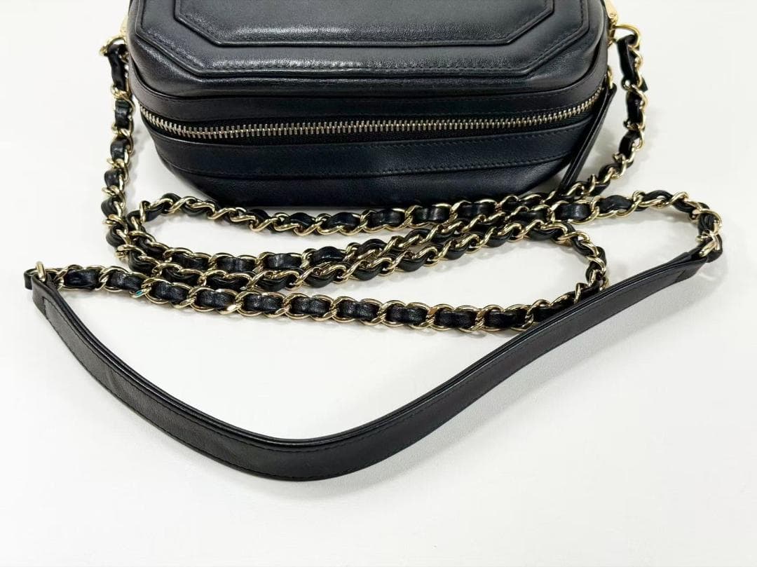 売切り価格/CHANEL /シャネル/オクタゴン/黒/ショルダーバッグ/黒 売切り価格/CHANEL /シャネル/オクタゴン/黒/ショルダーバッグ/黒