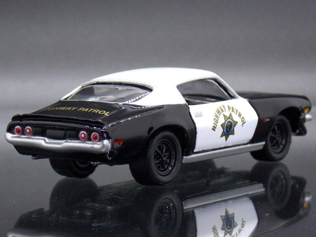 ジョニーライトニング イエスタデイ&トゥデイ シボレーカマロ 1/64