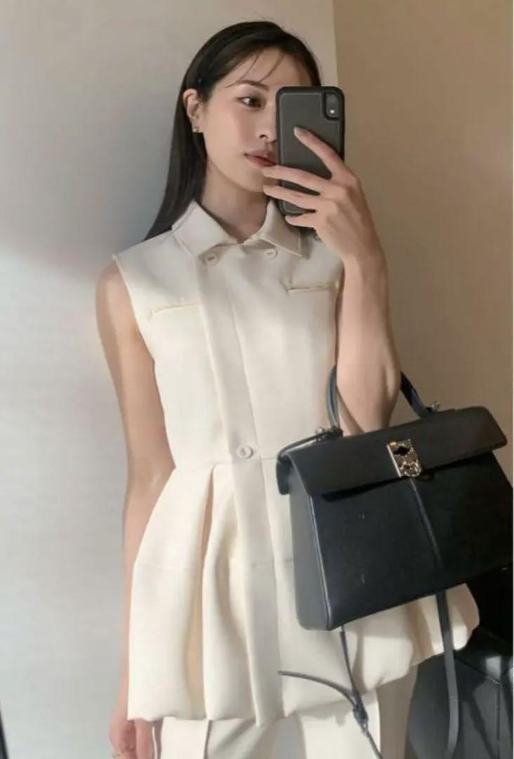 L\'AUBE BLANC バルーンぺプラムトップス