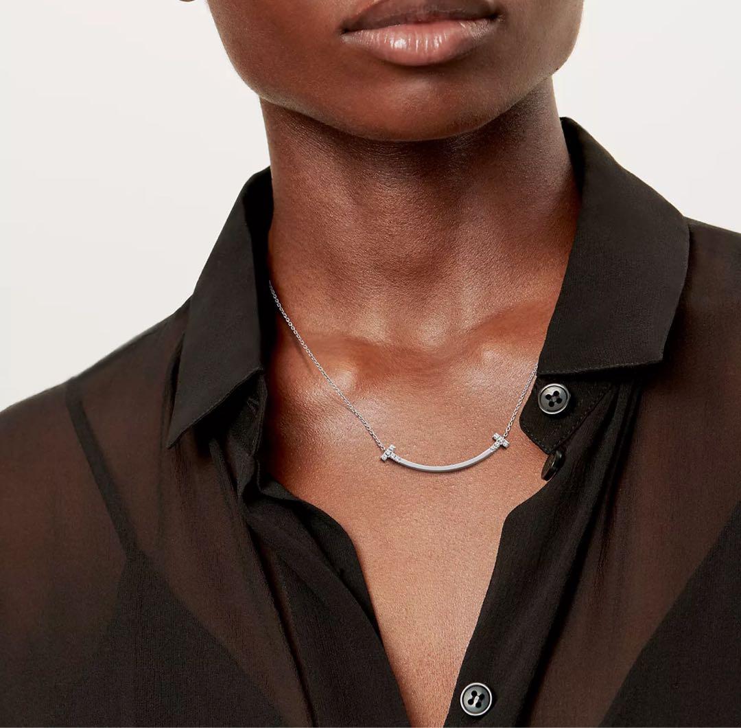 ティファニーTスマイルダイヤモンドペンダントWGミディアム[新品]定価59.4万