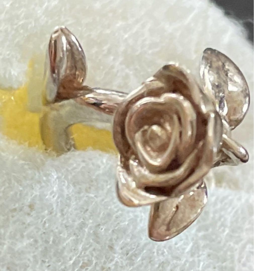 e.m 片耳用　お花フープピアス　未使用品