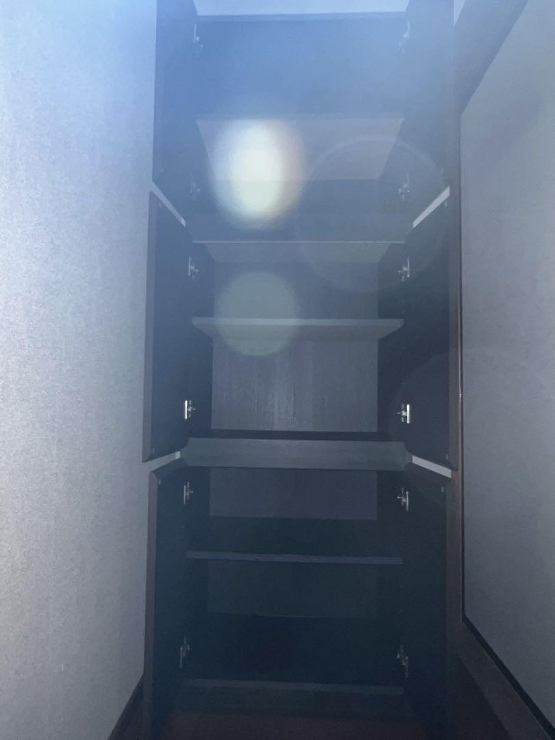 木製ラック　扉付き