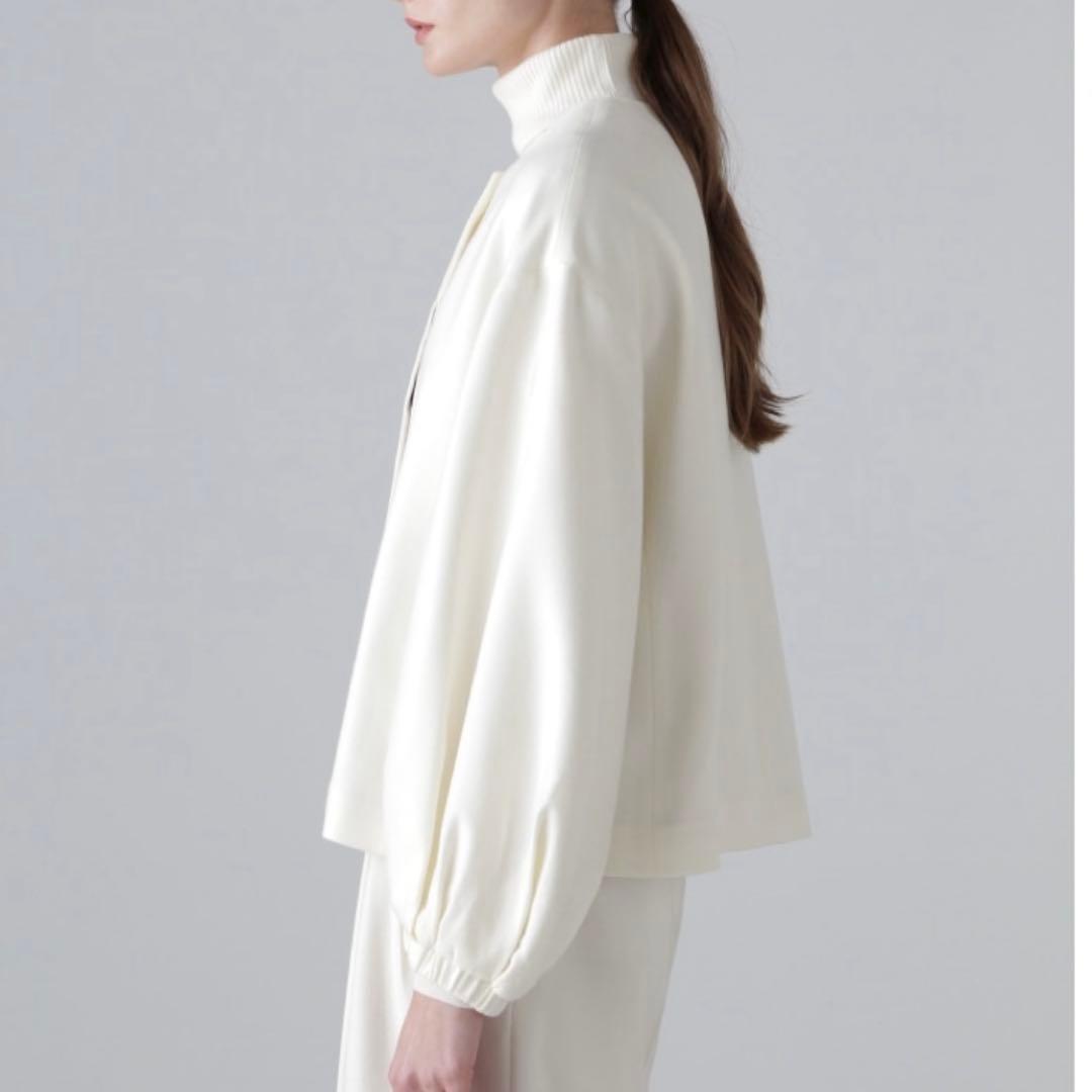 【新品】アドーア ウールサキソニージャケット ¥72600ハーフコート 近年商品 【新品】アドーア ウールサキソニージャケット ¥72600ハーフコート 近年商品