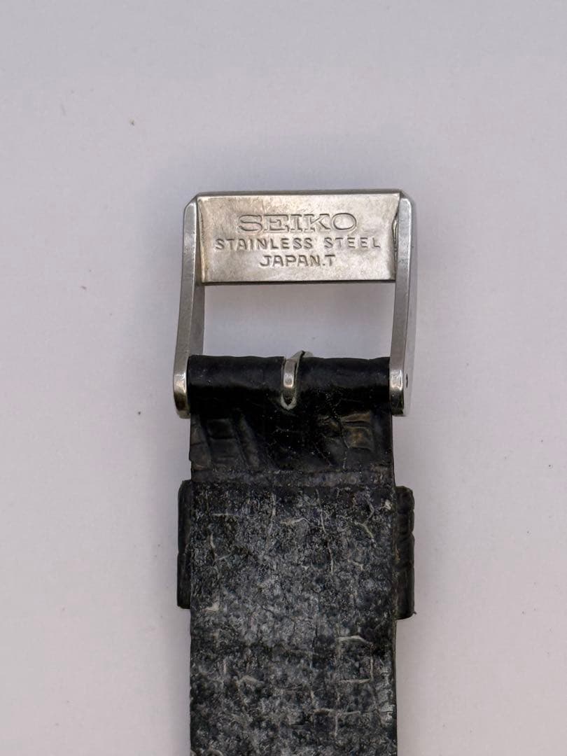 SEIKO クォーツ QT 0822-7000G SEIKO クォーツ QT 0822-7000G