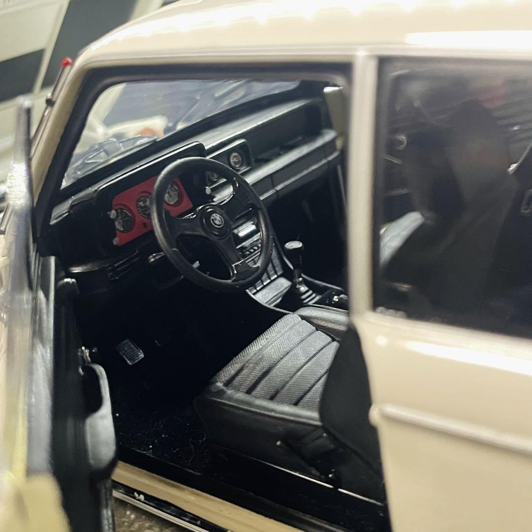 ディーラー特注 1/18 京商 BMW 2002 turbo - メルカリ
