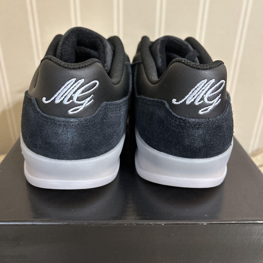 adidasアロハスーパー27cm