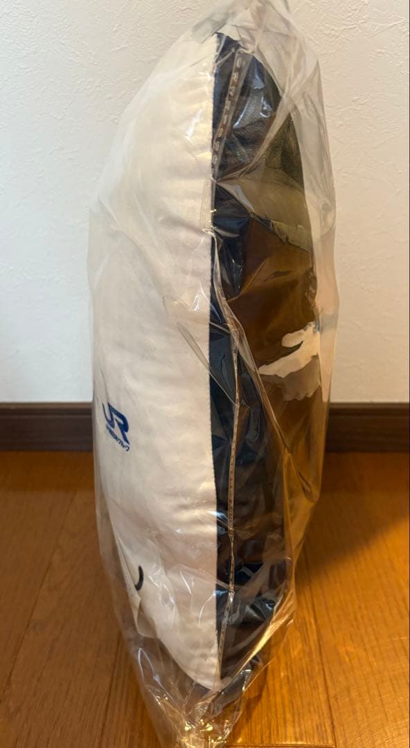 Ado ダイカットクッションEXPO