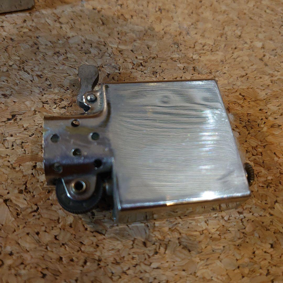 ● zippo