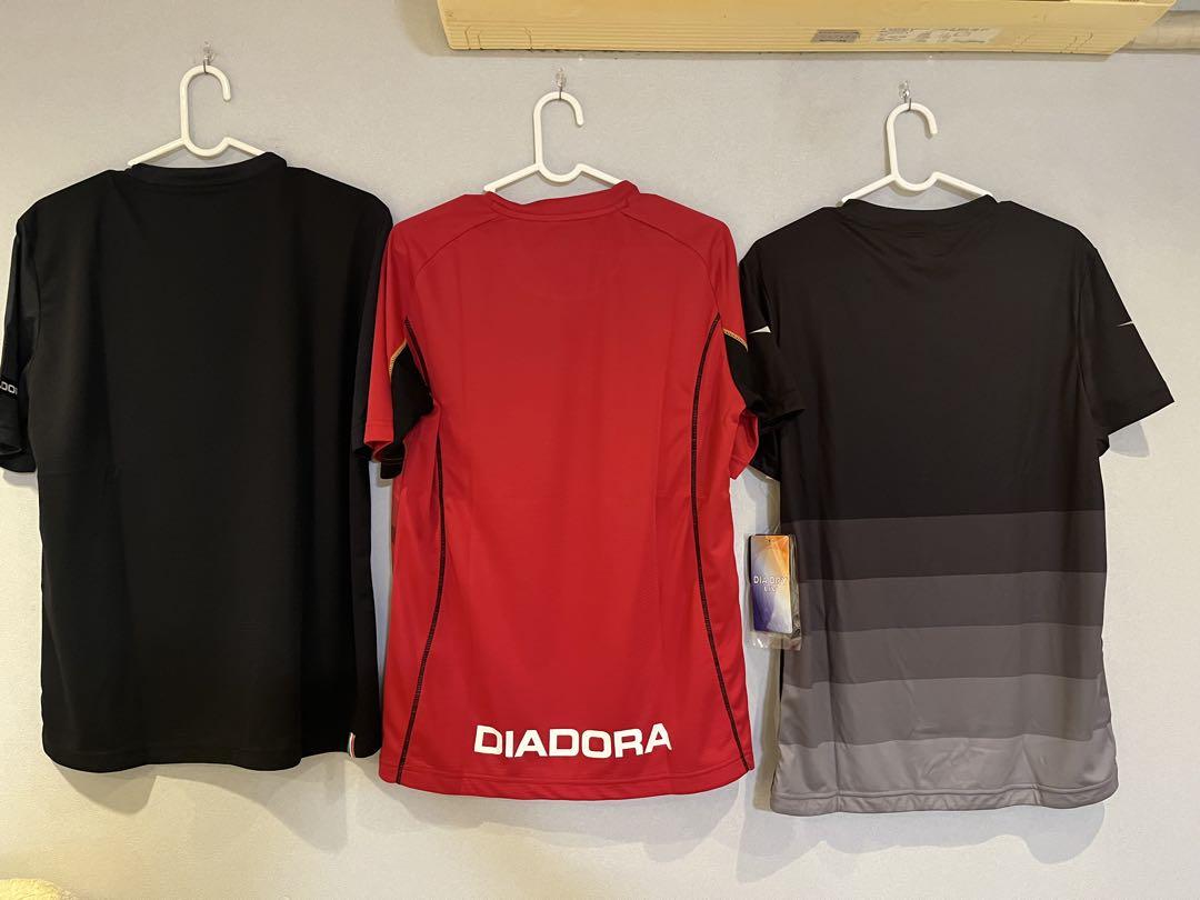 新品　ディアドラ　Tシャツ　テニス　サッカー　バドミントン　スポーツ　M