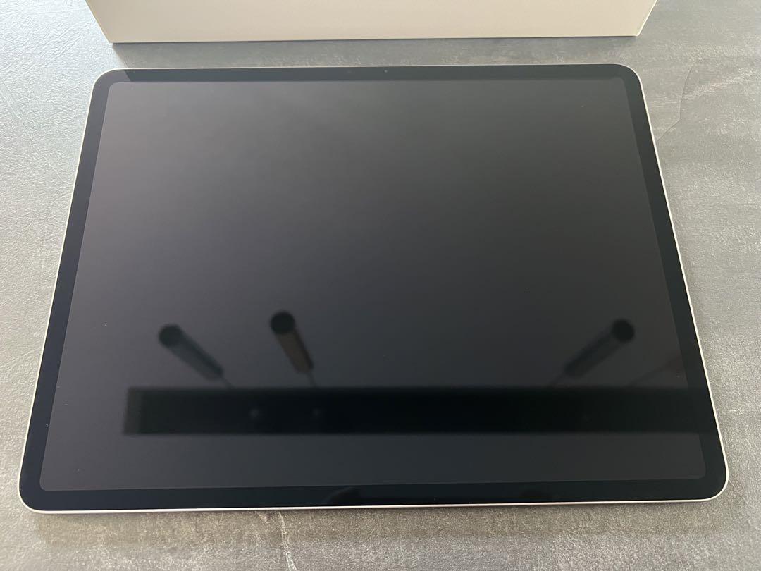 iPad Air 13インチ 第6世代 Apple純正MagicKeyboard iPad本体