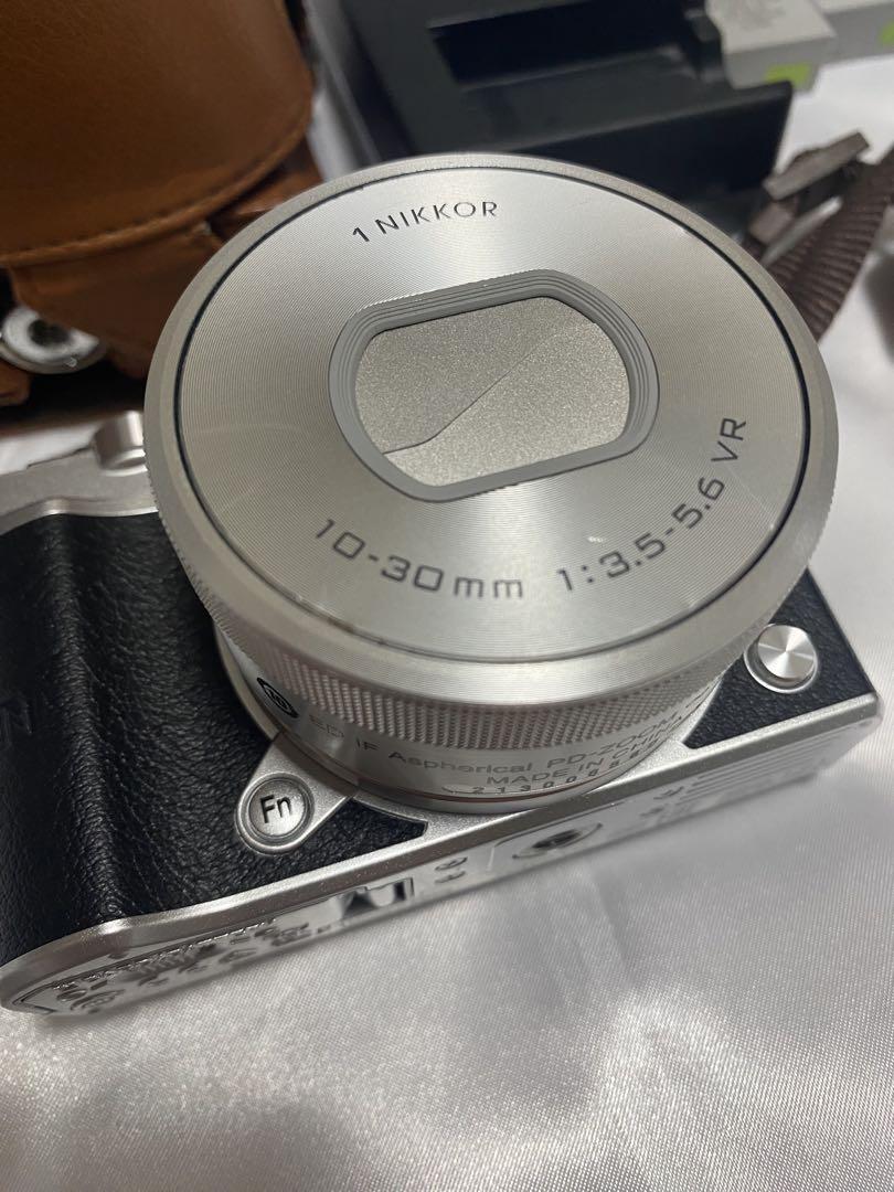 デジタルカメラ Nikon 1J5
