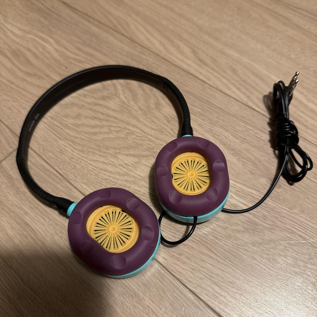 カタール空港　カタールワールドカップ限定グッズ　イヤホン　ヘッドホン