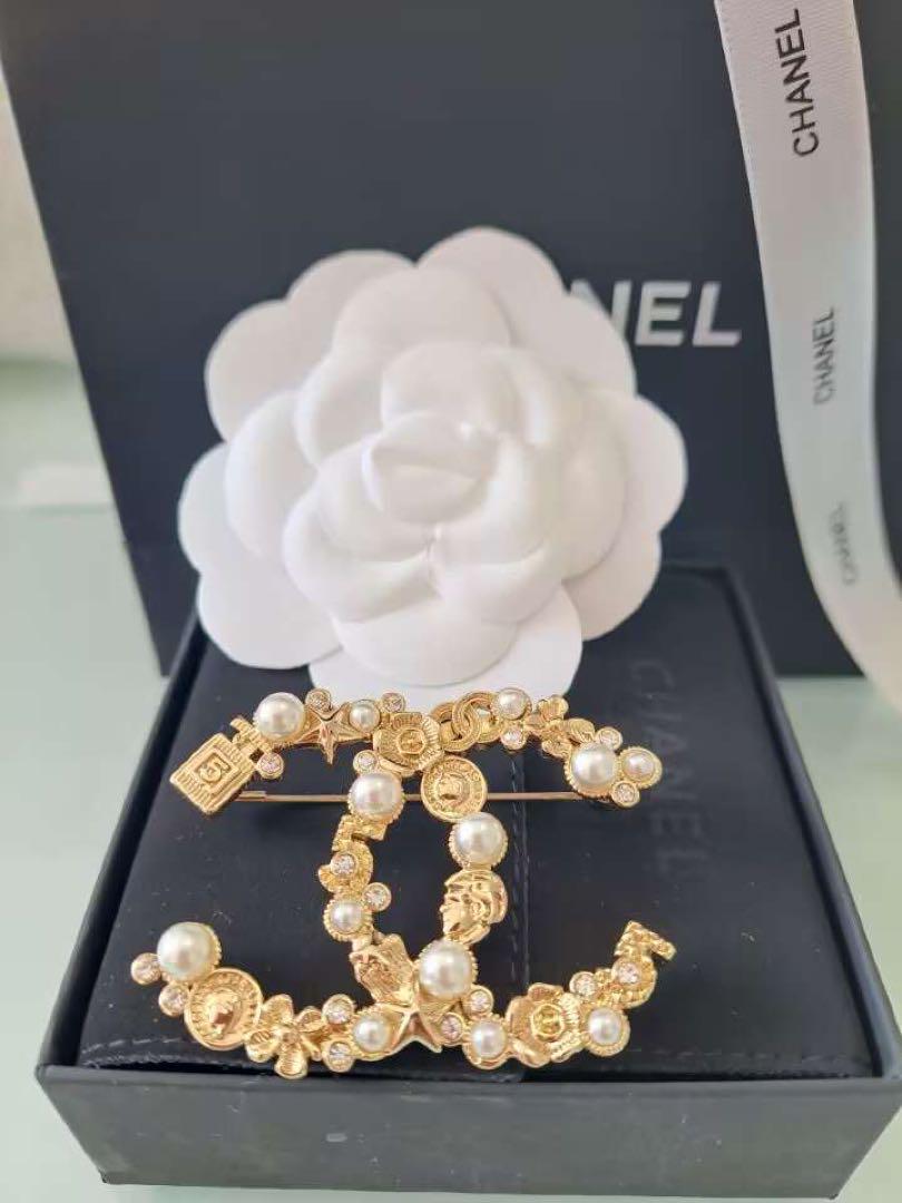 CHANEL ブローチ