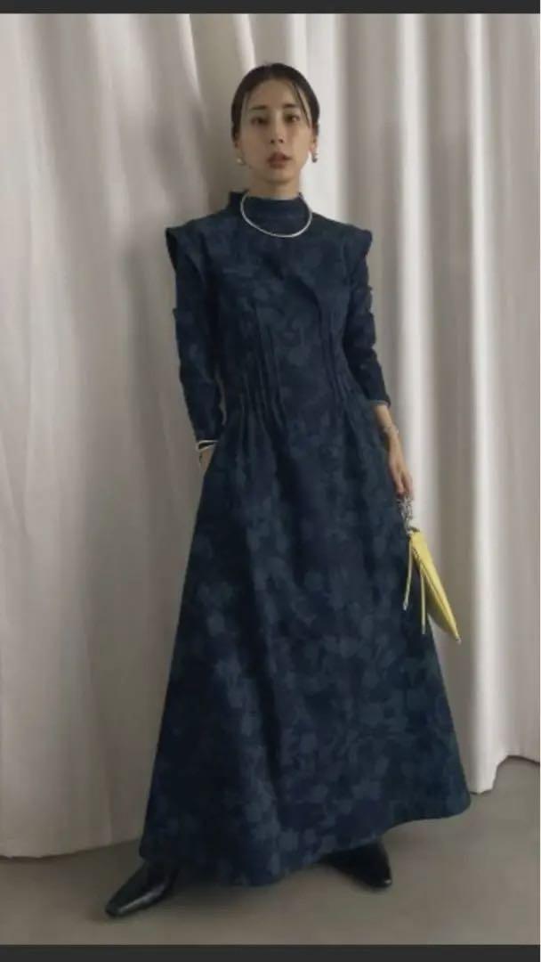 Ameri（アメリ）の「KEILY FLOWER DENIM DRESS（ワンピース