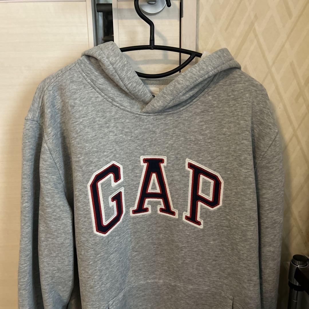 GAPパーカー
