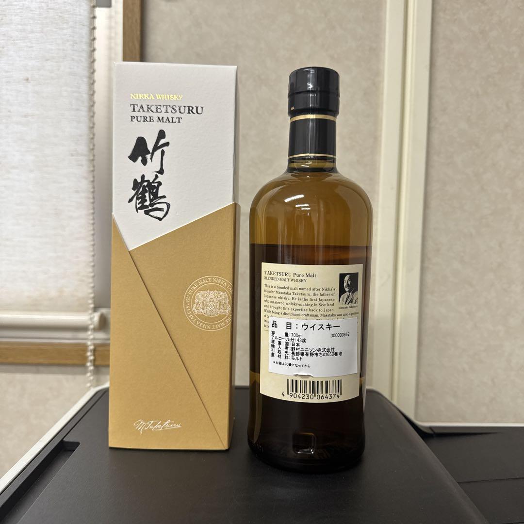 竹鶴 TAKETSURU ピュアモルトウイスキー 700ml