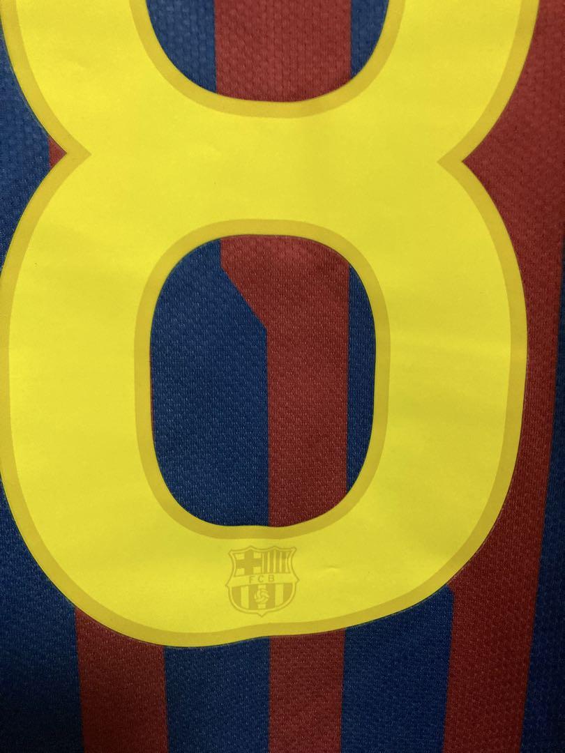 美品　バルセロナ　イニエスタ　INIESTA ユニフォーム　Mサイズ　2012年