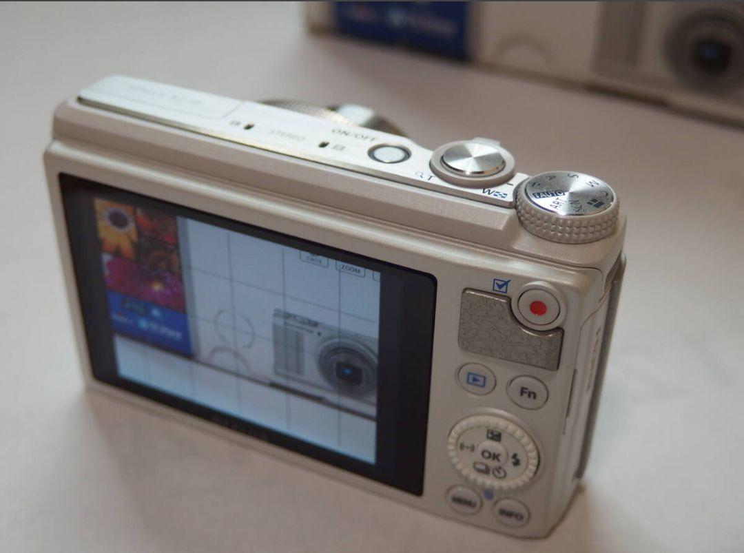 専用です。XZ-10 白 美品 オリンパス STYLUS シリコンジャケット純正