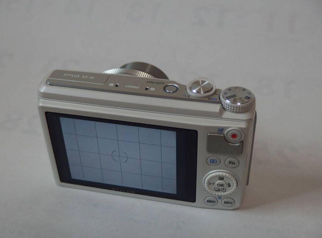 専用です。XZ-10 白 美品 オリンパス STYLUS シリコンジャケット純正