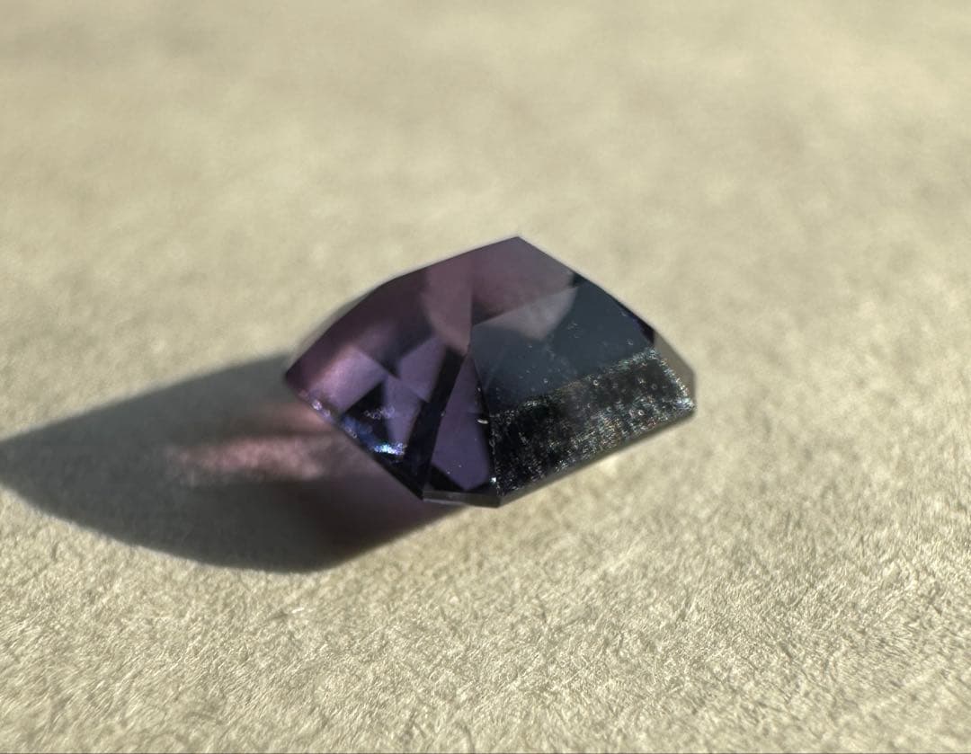 パープルスピネル ルース 1.41ct パープルスピネル ルース 1.41ct