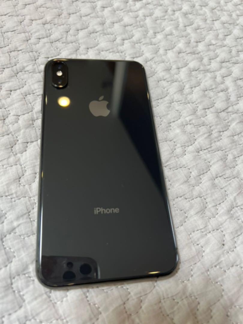 iPhone Xs Space Gray 64 GB SIMフリー【値下げ】