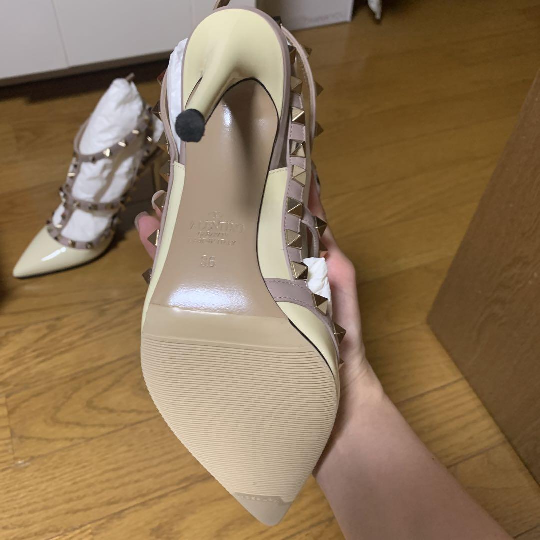 ヴァレンティノ　ロックスタッズ アンクルストラップ