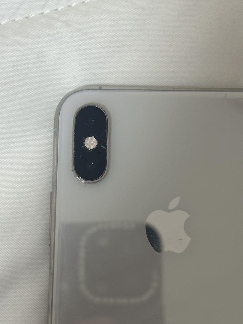 iPhone Apple Xs シルバー 本体