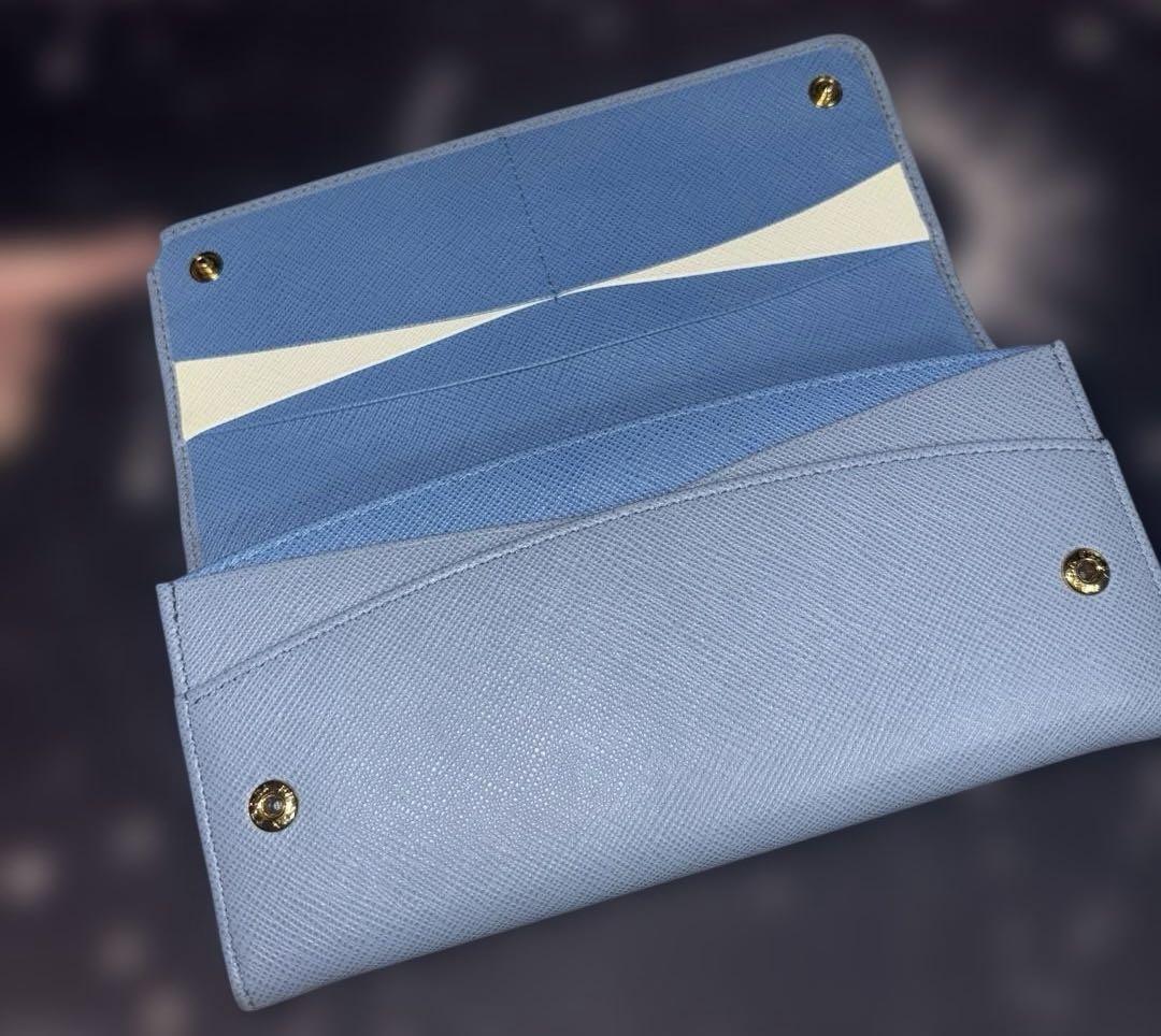 【未使用に近い】PRADA 長財布 水色