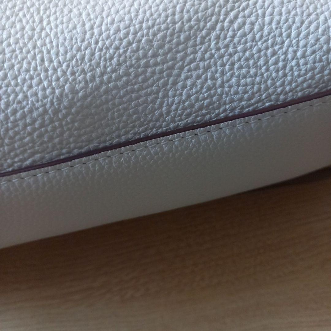 COACHホワイト/ブラウン レザー ハンドバッグ　アウトレット品