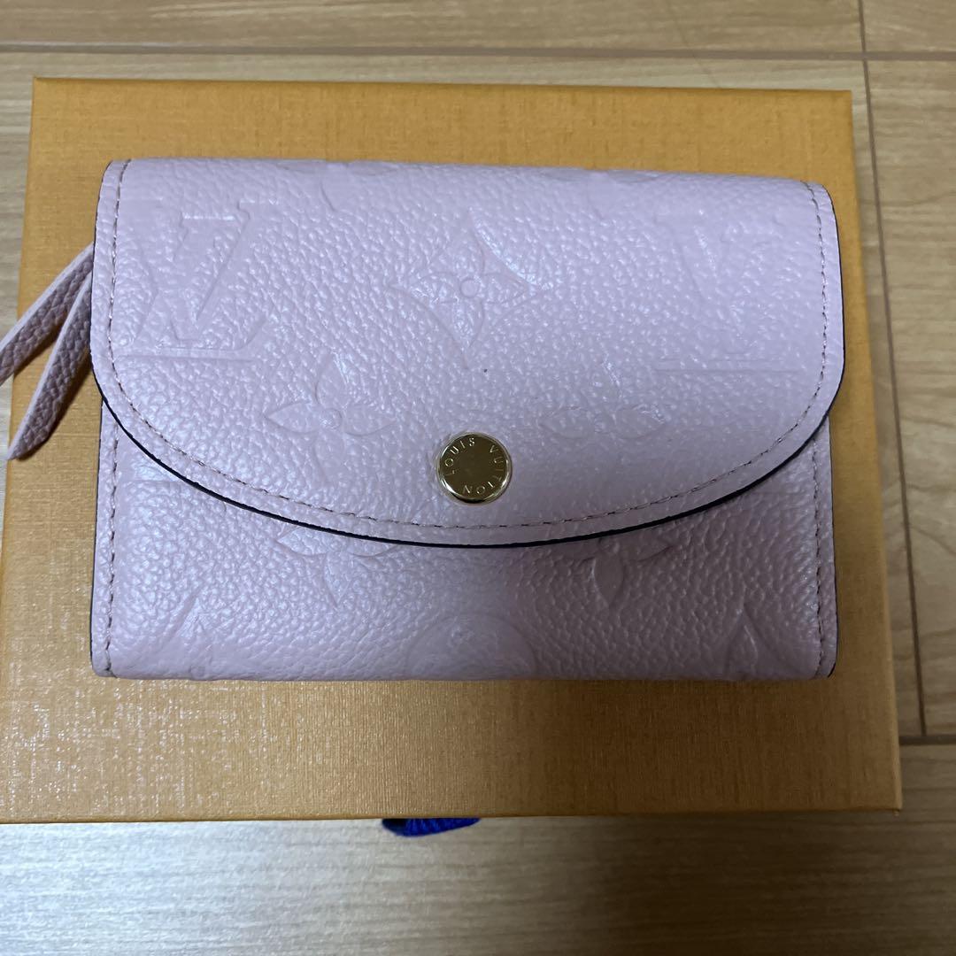 LOUIS VUITTON 、ポルトモネロザリ、ピンク、ローズプードル