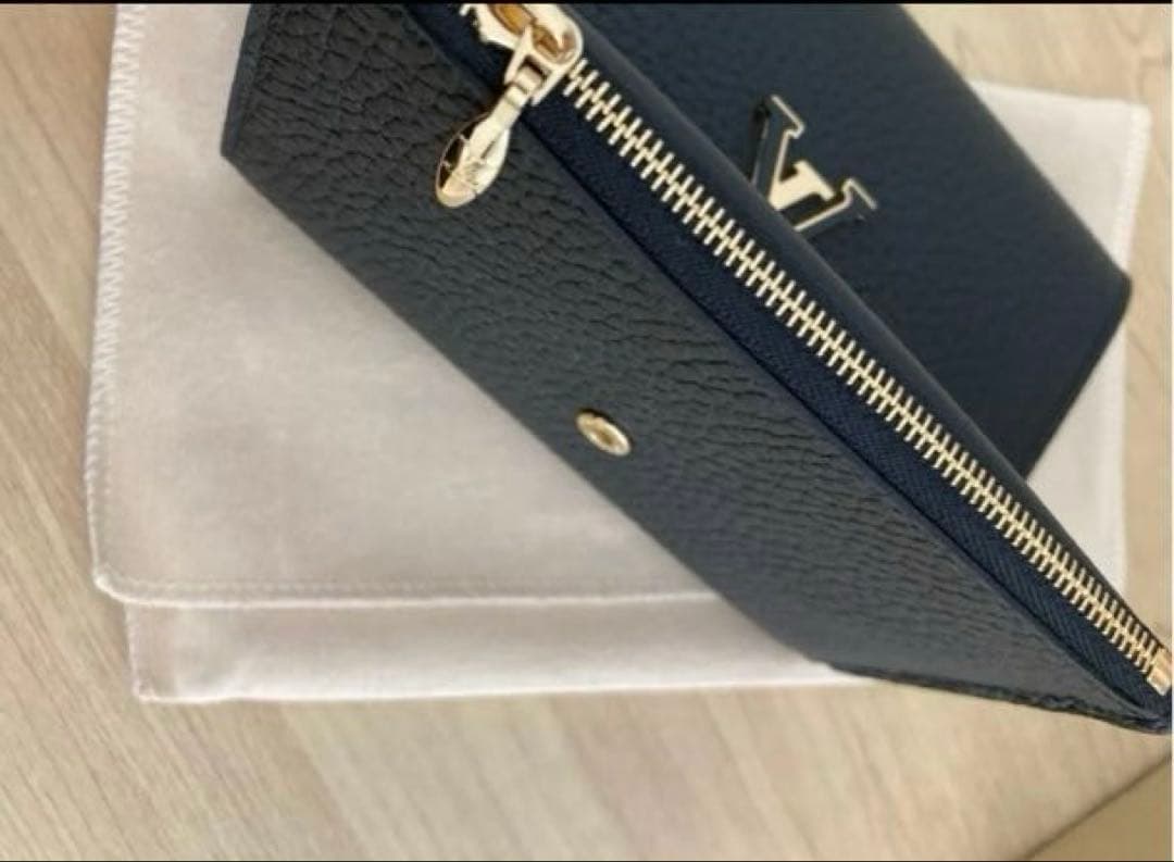 ポルトフォイユ カプシーヌ