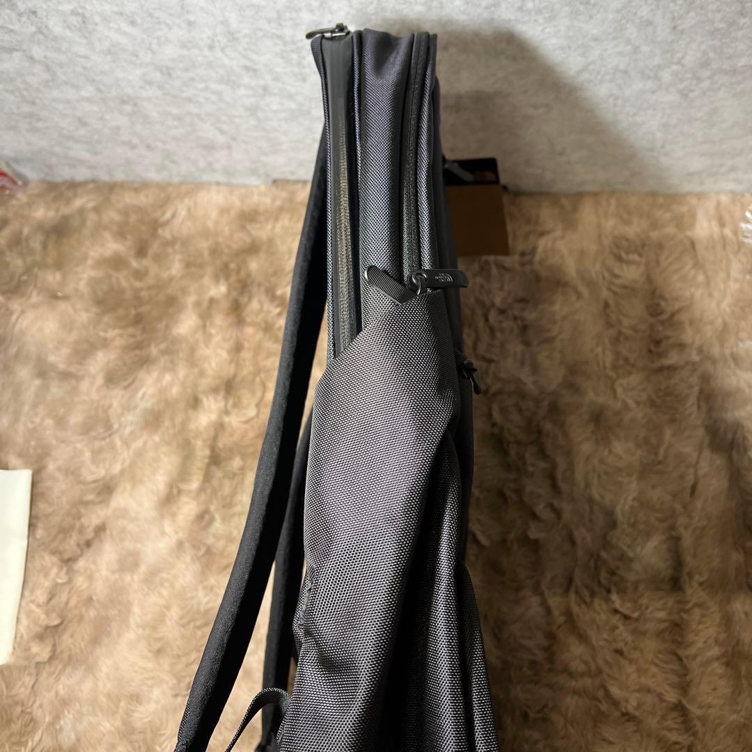 新品 ザノースフェイス ビジネスリュック シャトルコレクション デイパック 新品 ザノースフェイス ビジネスリュック シャトルコレクション デイパック