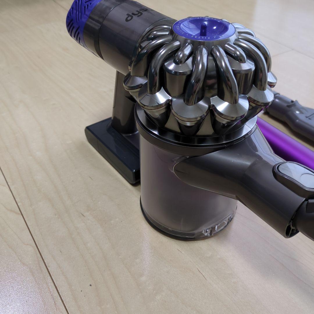 Dyson V6 コードレスクリーナー　sv07