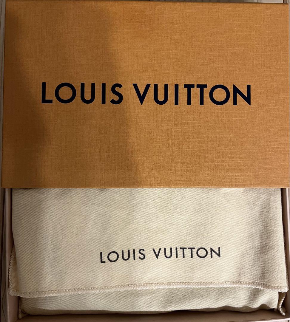 LOUIS VUITTON モノグラム・フラワー長財布