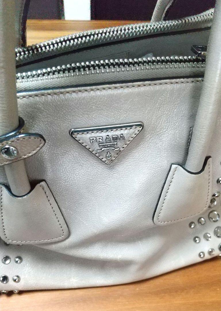 高い素材 プラダ PRADA グレー B2625O 2WAY ハンドバッグ スタッズ付き バッグ