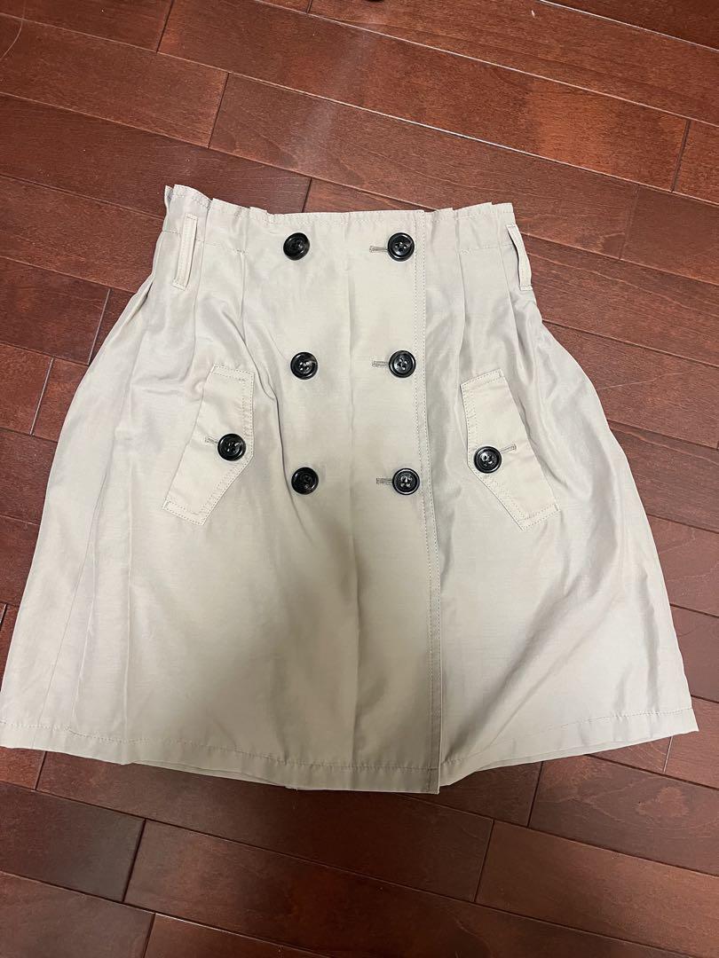 BURBERRY トレンチ風ミニスカート 8,888円