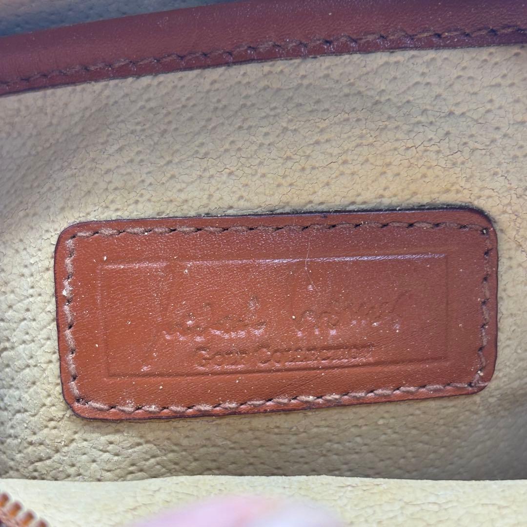 MCM ショルダーバック　ヴィセトス　レザー　レディース　カメラバック