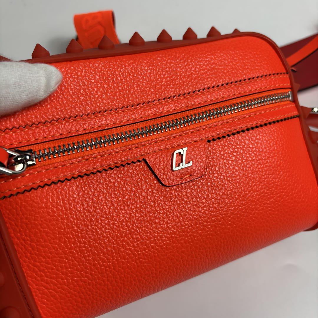 新品同様】クリスチャンルブタン ショルダーバッグ メンズ 2way