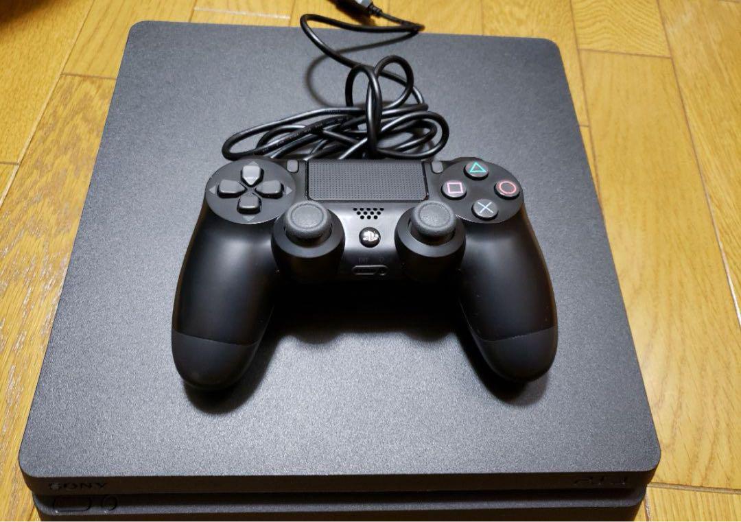 PlayStation®4 ジェット・ブラック 1TB CUH-2215B