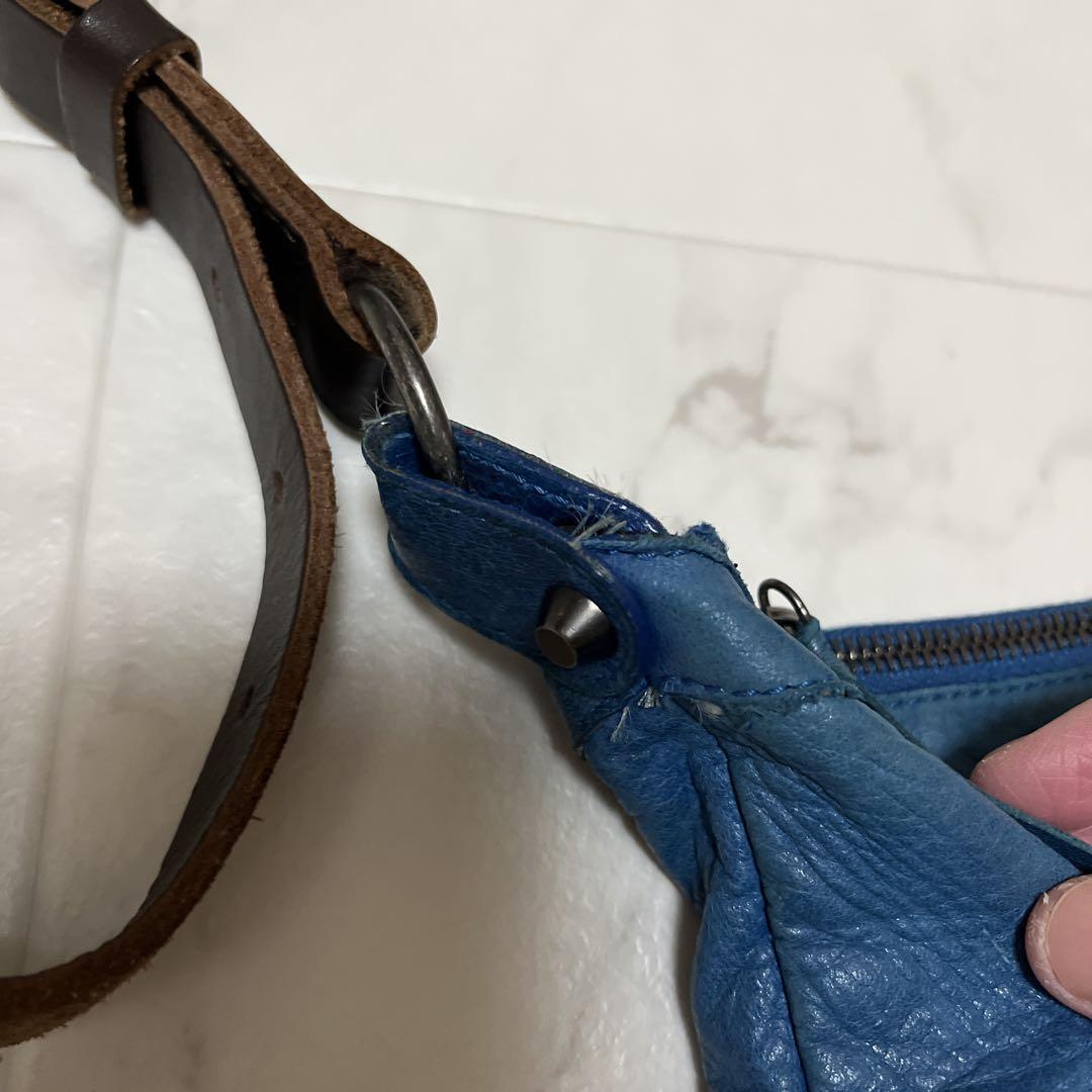 バレンシアガ ショルダーバッグ