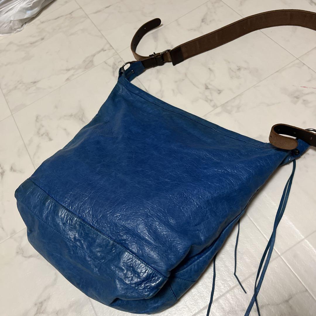 バレンシアガ ショルダーバッグ