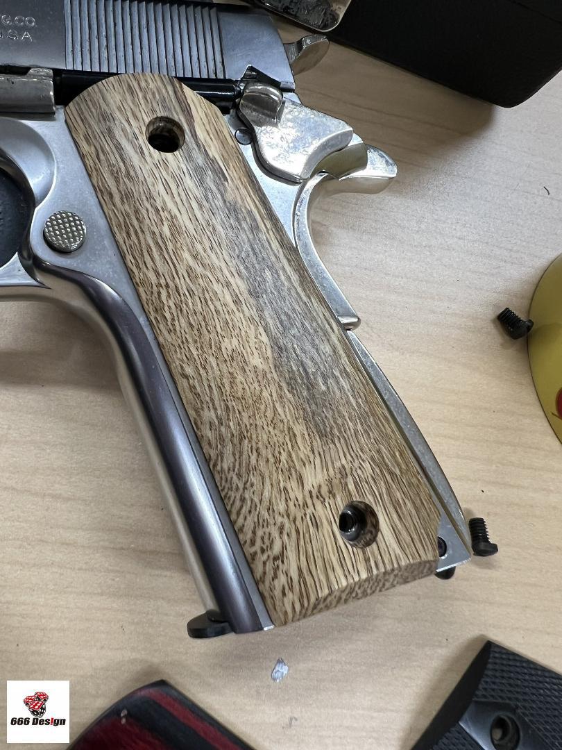 ガバメント木製グリップNo.5（適合は本文参照）